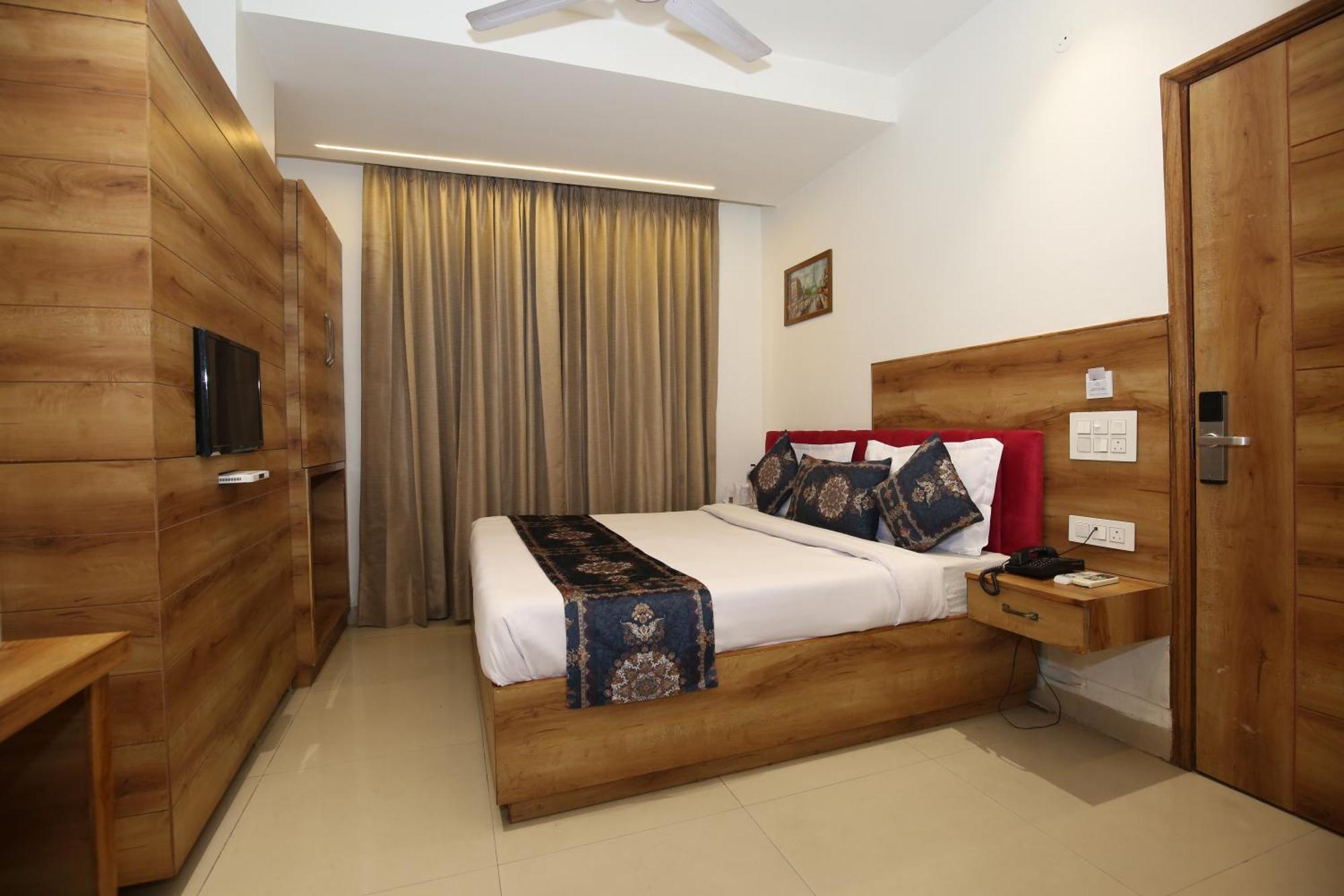 Hotel Rv Regency Amritsar Bagian luar foto