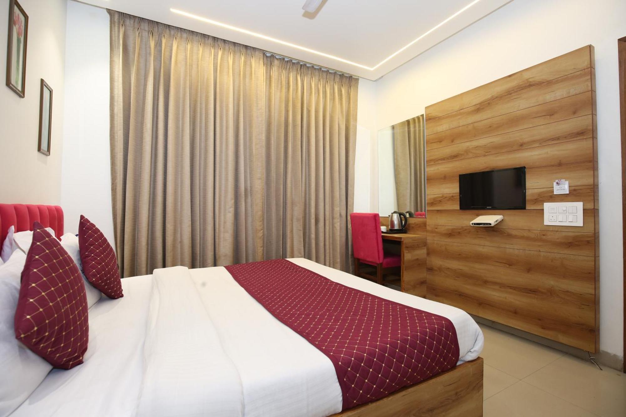 Hotel Rv Regency Amritsar Bagian luar foto